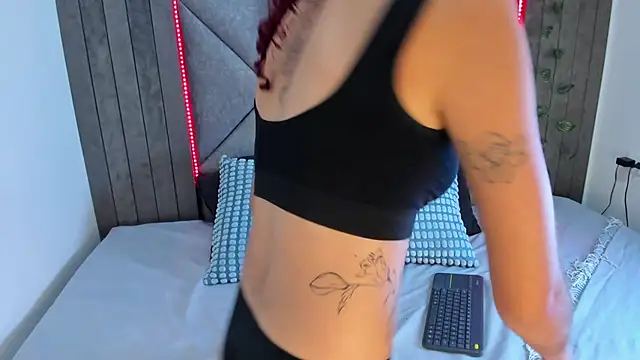 nickyevanss__ - NickyEvanss__'s free webcam