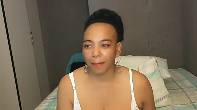 lillyan_n - Lillyan_N's free webcam