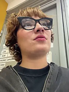 Maggie_Geller webcam