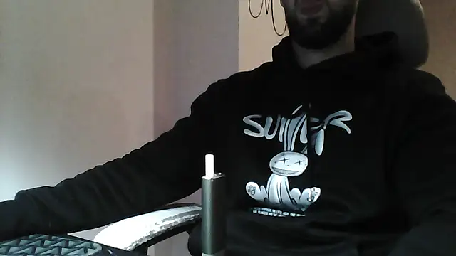 YourDreamCumTrue webcam