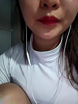 Webcam Model (moa_koa)  is live.Free join now!