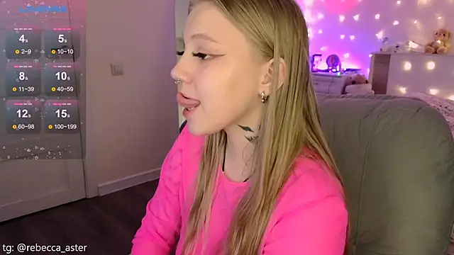 RebeccaAster webcam