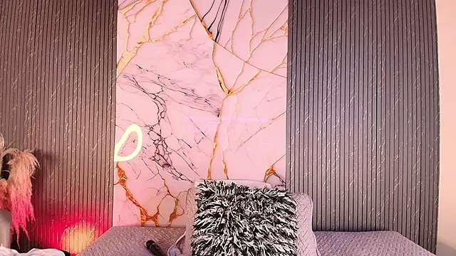 big_tits_in_your_face webcam