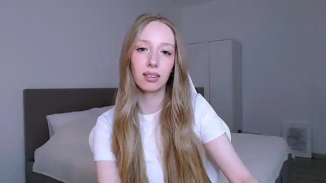 Luna_insniity webcam