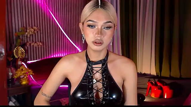 unforgettablejulia - Unforgettablejulia's free webcam - UK Sex Cams