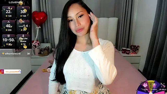 LustfulMonica webcam