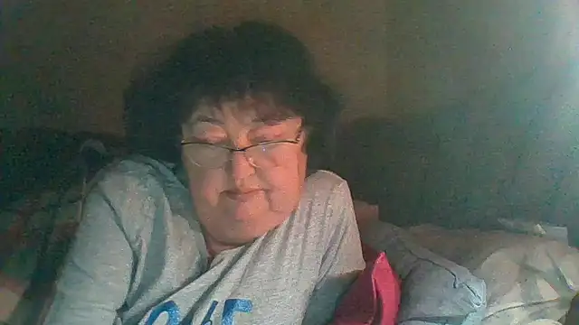 milasky5303 - MilaSky5303's free webcam