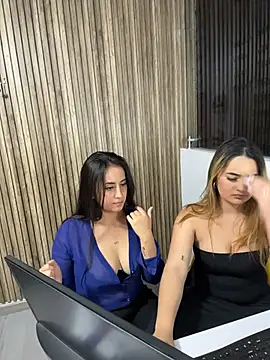 Antonella_Julieta webcam