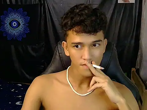 hugekenbigcock webcam