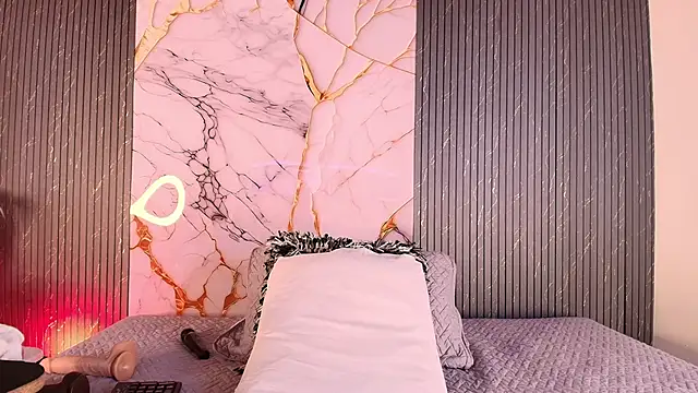 big_tits_in_your_face webcam