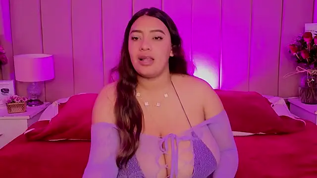 MollyBigBoobs12 webcam