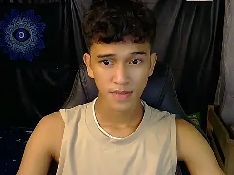 hugekenbigcock webcam