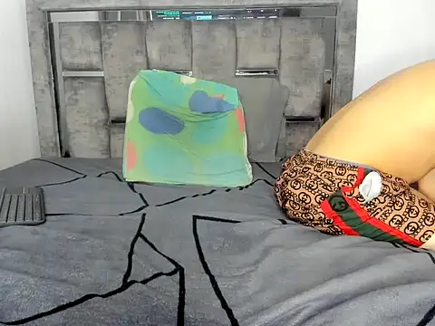 Master_Ruthless77 webcam