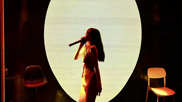 美女Yangyuba-003在线直播