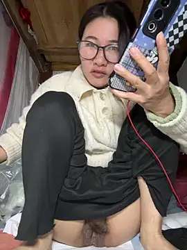 美女daaqnn在线直播