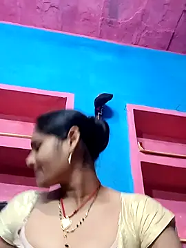 Webcam Model (Rt_kinjal) is live