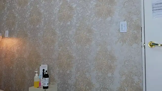 CrystalBrooke3x webcam