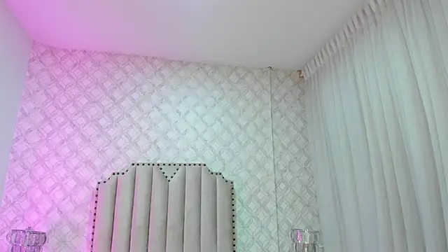 SkinnyGirl_28 webcam