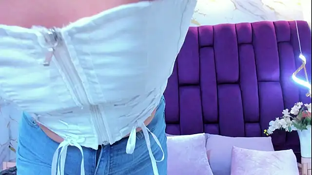 crystalstonee webcam