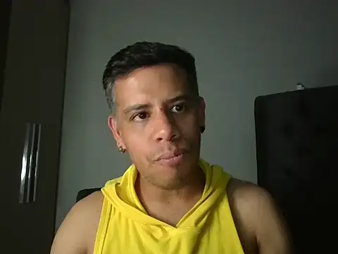 WILD_BIGCOCK35 webcam