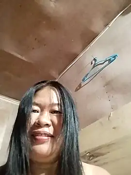 Lovelywoman43 webcam