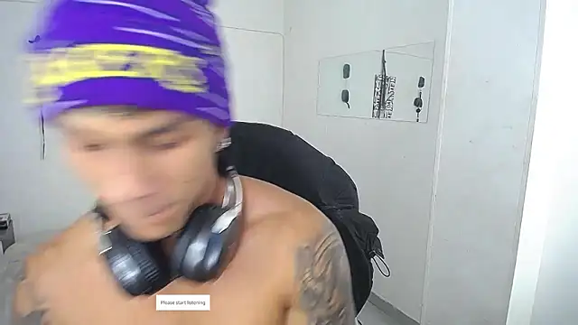 Leonard_Price webcam