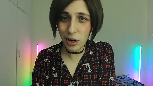 HoneyValentine webcam