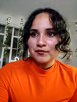 IncognitoLive1 webcam