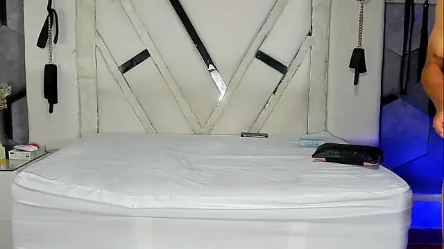 JamesAndHannah webcam