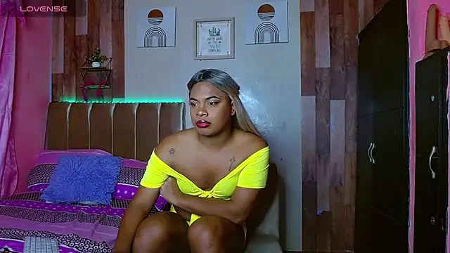 electrabrowns webcam