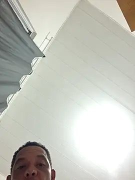 Gatotatuadinho webcam