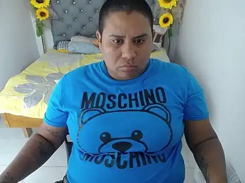 hotlesby_valery webcam