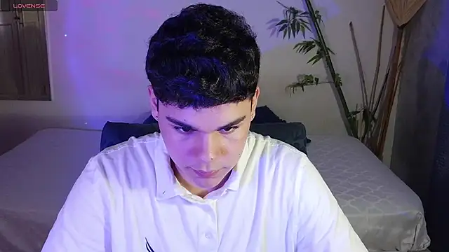 eithan_jonnes webcam