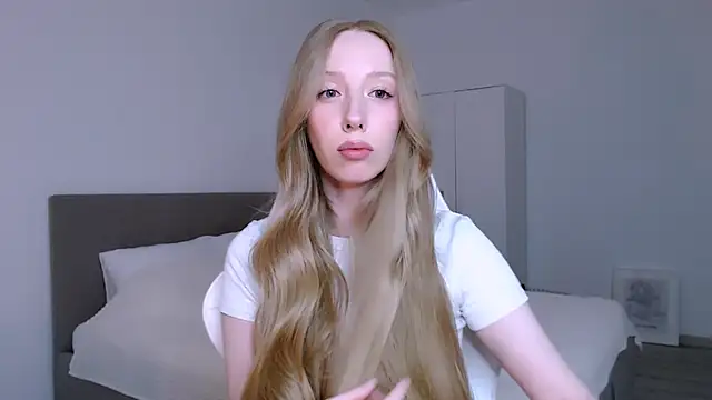 Luna_insniity webcam