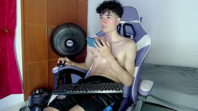 Johnny_cagee_ webcam