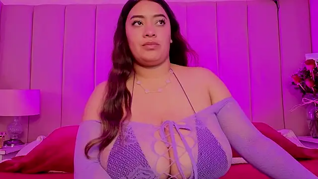 MollyBigBoobs12 webcam