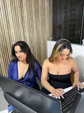 Antonella_Julieta webcam