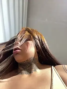 EmilyMoore_Pink webcam