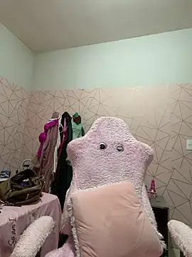 Irresistible24 webcam