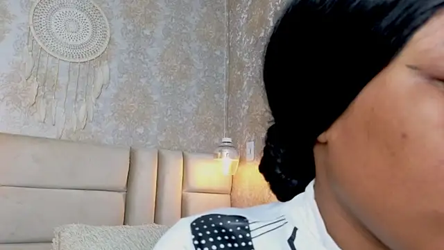 CrystalBrooke3x webcam