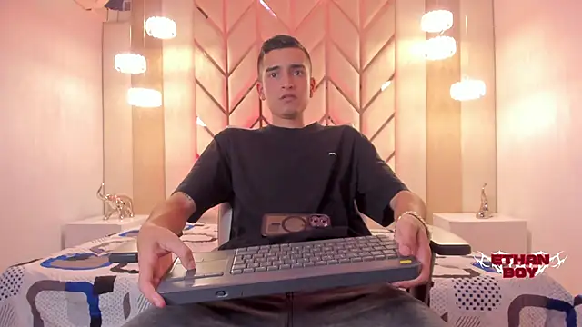 Ethan_Boy_ webcam