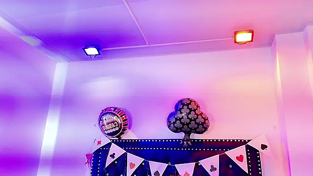 Juliieta_gray webcam