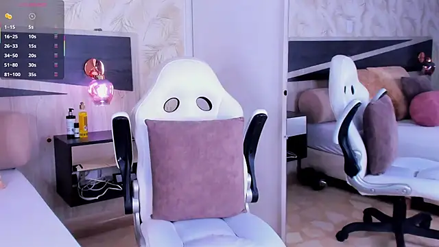 Travis_lenox_ webcam