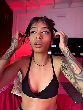 TweetiePieXXX webcam