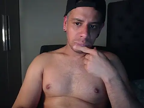 WILD_BIGCOCK35 webcam