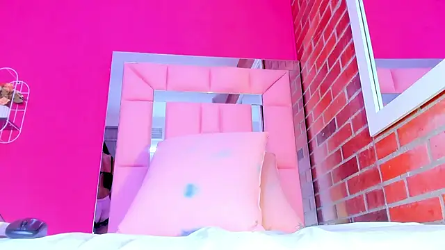 Baby_doll_XOXO webcam