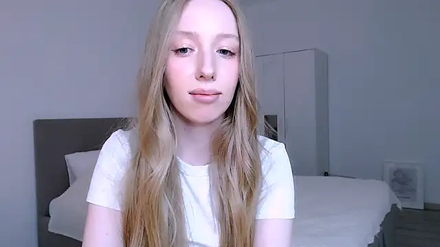 Luna_insniity webcam