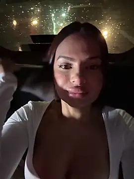 Irina_Velvett webcam