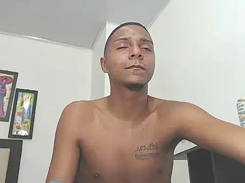 hotboyluxe webcam