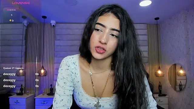 VictoriaaBlair webcam